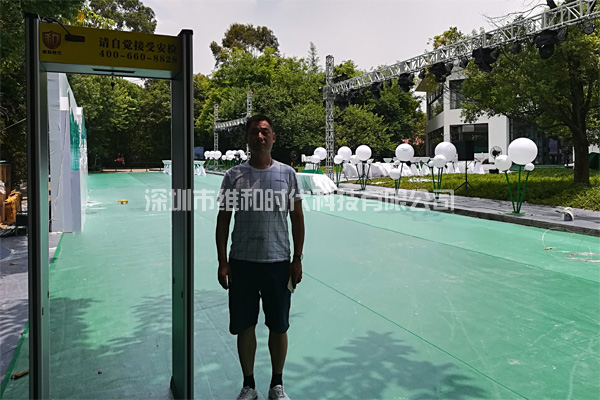 純棉時(shí)代|深圳萬(wàn)豪酒店|香格里拉酒店|龍崗佳兆業(yè)使用SD-600型金屬安檢門保安全[圖]