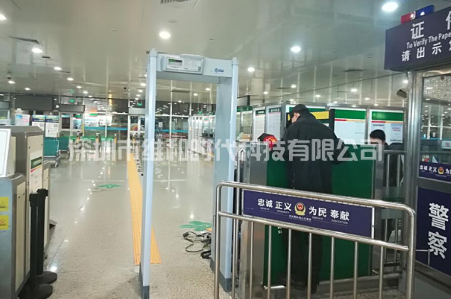 廠家技巧分享：如何選擇一臺高性價比手機安檢門 ？